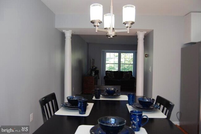 Foto del edificio - 11211 Kings Crest Ct