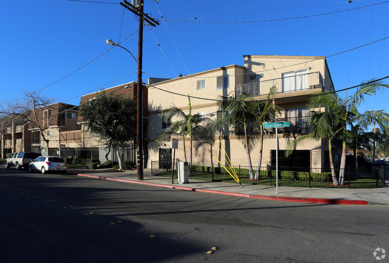 Foto del edificio - Santa Corona North Apartments