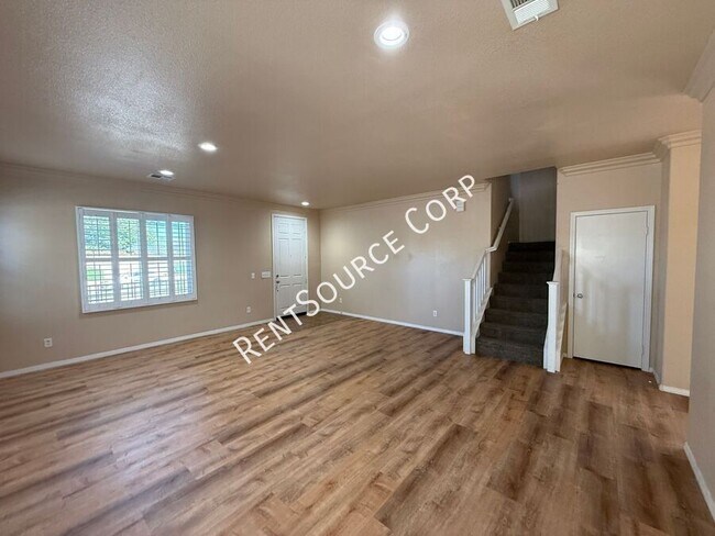 Building Photo - 1311 Ponderosa Dr
