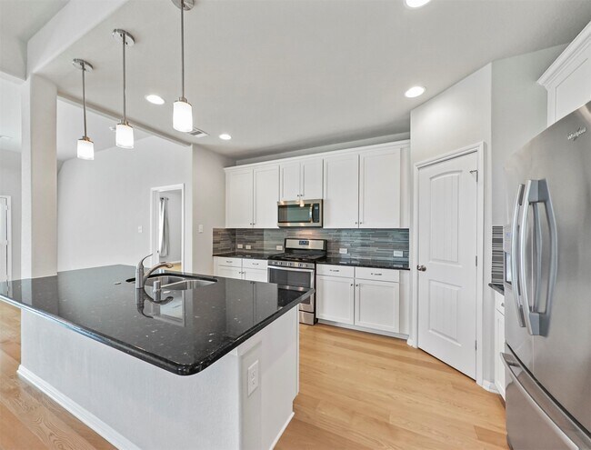 Foto del edificio - 5342 Rue Dela Croix Dr