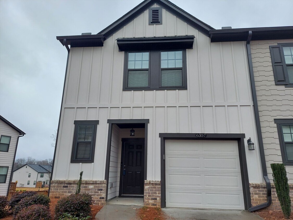Newly Built Beautiful Townhome for Rent in Mableton - Newly Built Beautiful Townhome for Rent in Mableton