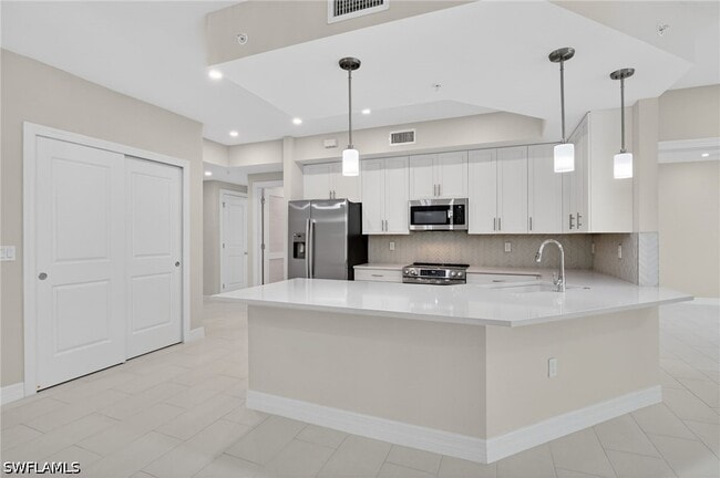 Building Photo - 286 Indies Dr E