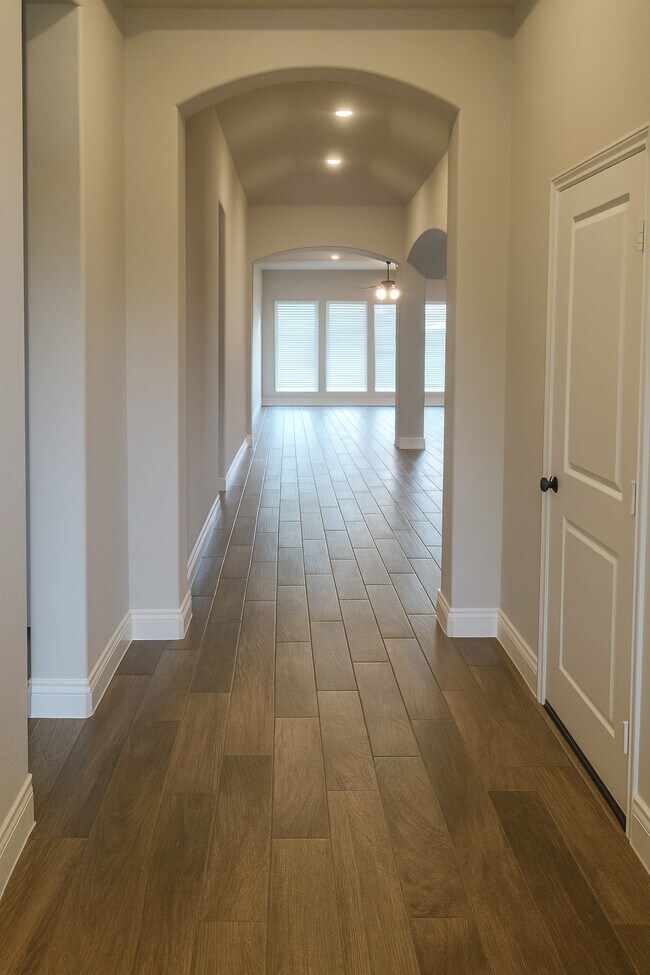 Building Photo - 18226 Dalyell Dr