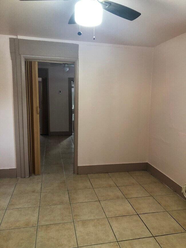 Foto del edificio - 2233 Quincy St S