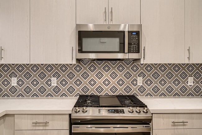 Vive Luxe, San Diego, CA, Kitchen - Vive Luxe