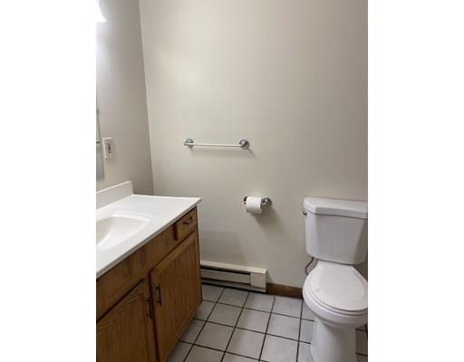 Building Photo - 28 Rapalus St