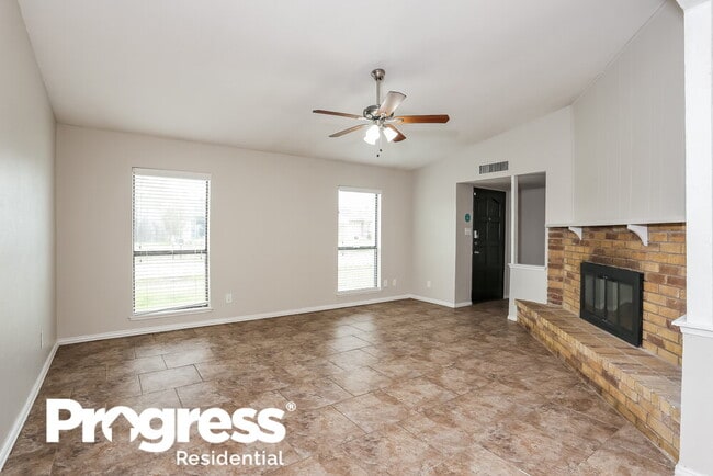 Foto del edificio - 616 Prairie Ln