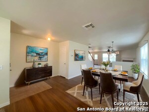 Foto del edificio - 15742 Cotton Tail Ln