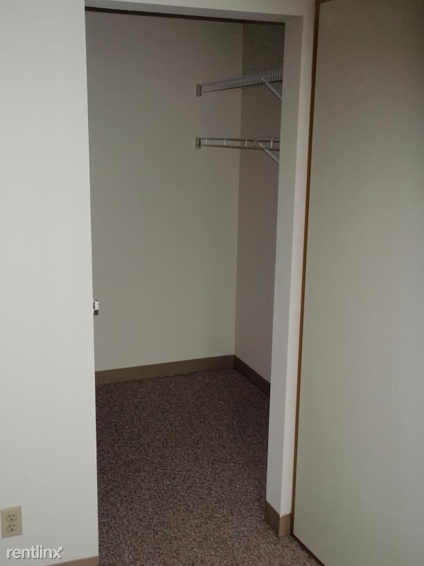 Building Photo - 1 br, 1 bath Apartment - 451 Concord Rd  Unit
