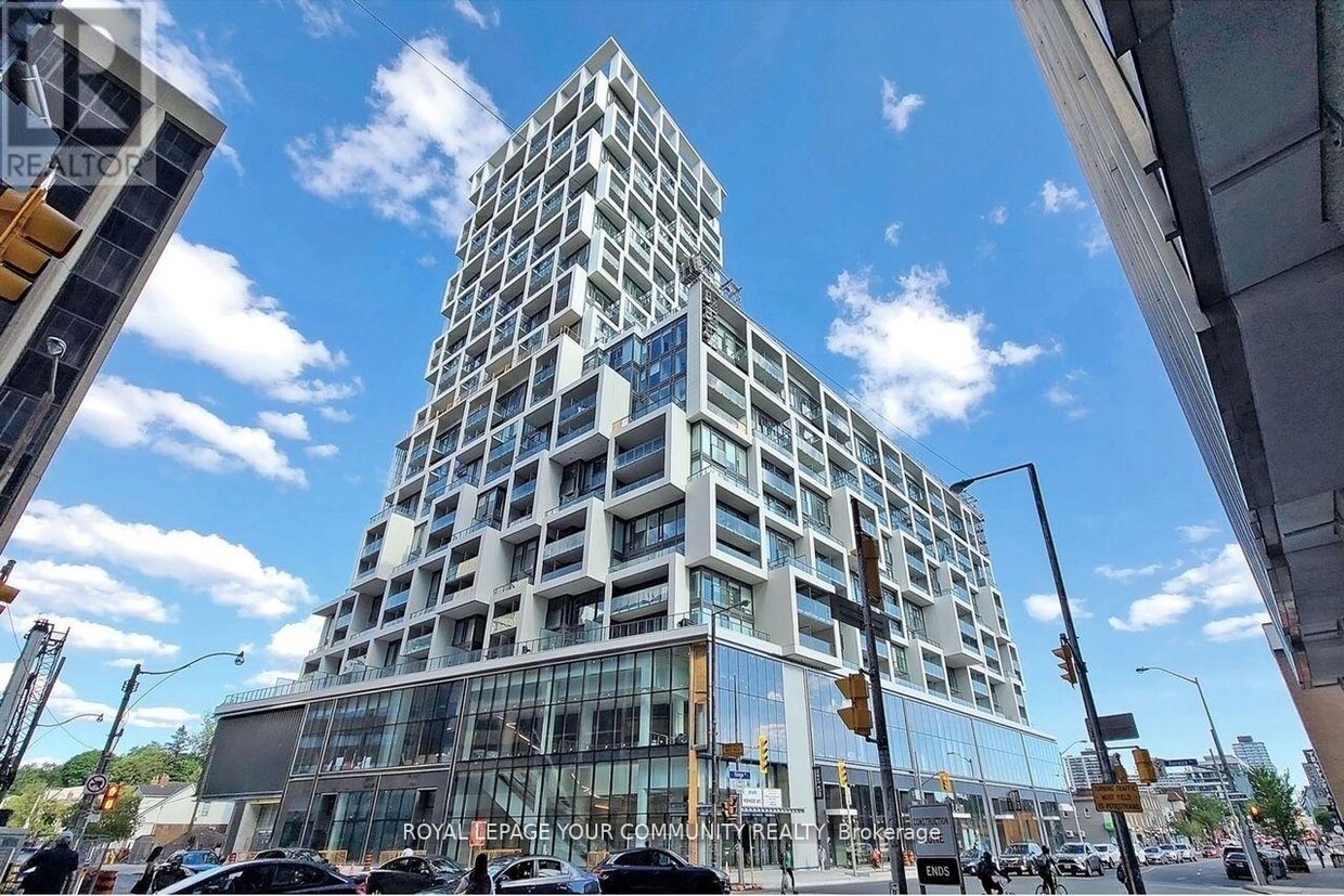 Primary Photo - 5-1515 Soudan Ave