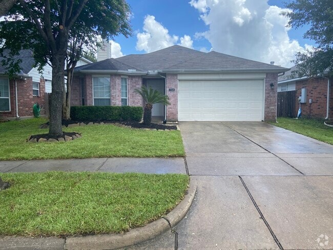 Building Photo - 7258 Junco Dr