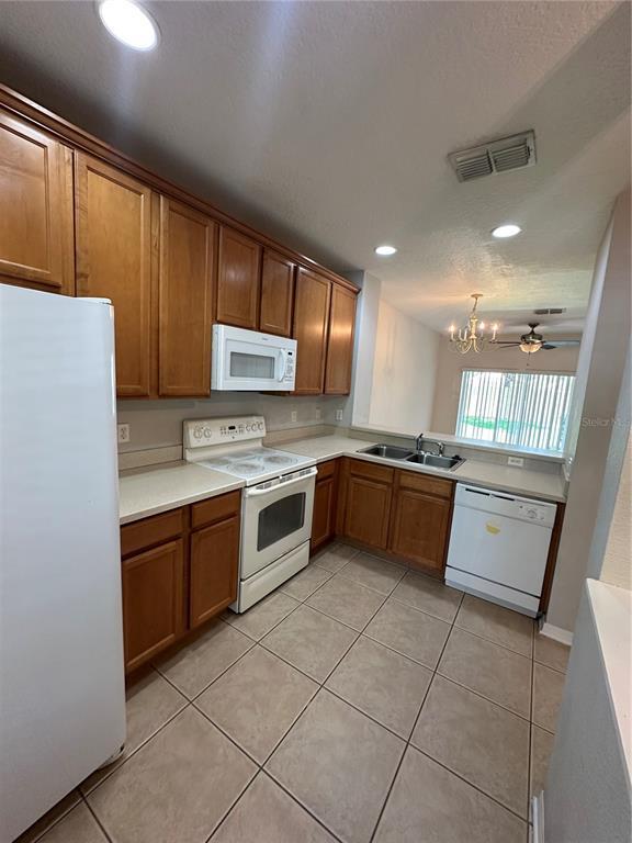Building Photo - 3661 Wilshire Way Rd