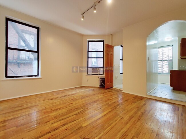 Foto del edificio - 3133 Broadway