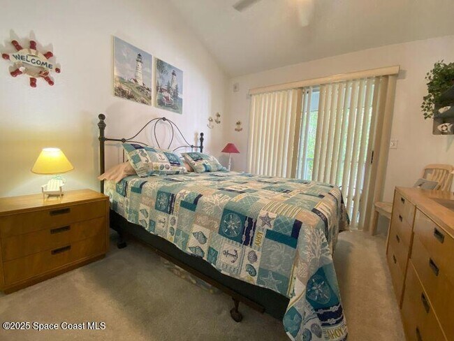 Foto del edificio - 211 Ocean Park Ln