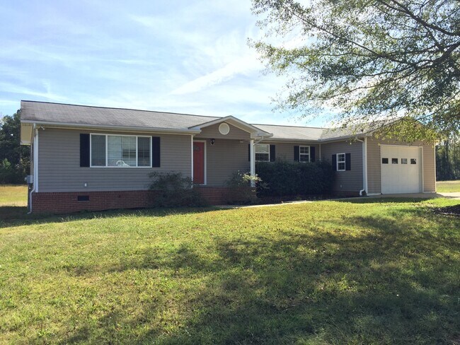 Foto del edificio - 125 Mitchell Rd