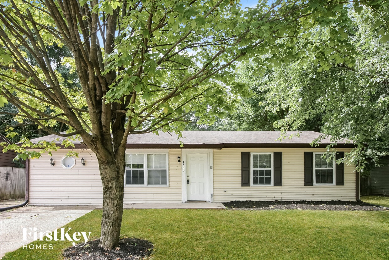 Primary Photo - 4509 Phoenix Dr