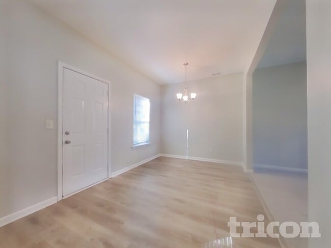 Foto del edificio - 47 Wyndham Ct