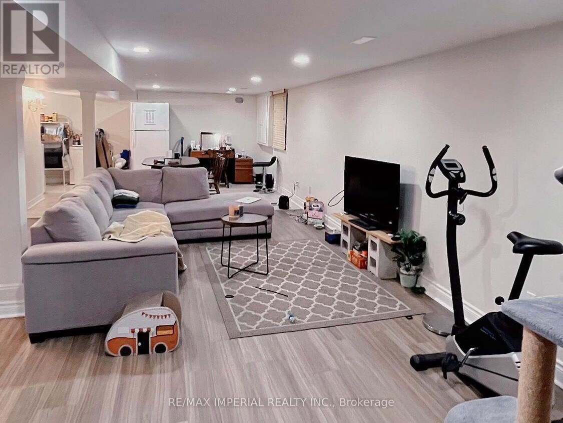Photo principale - 119 Wedgewood Dr