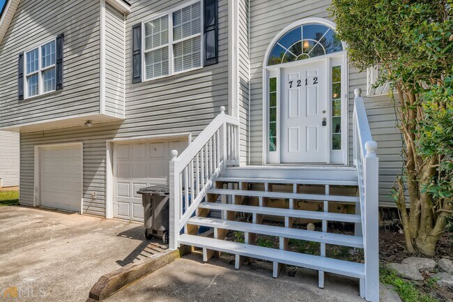 Building Photo - 7212 Brittany Way