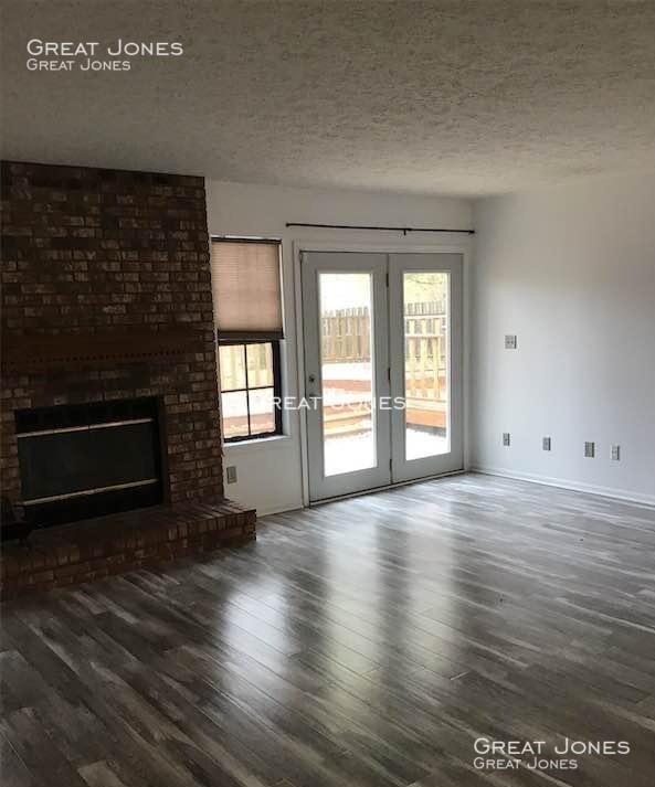 Foto del edificio - 7423 Pebblebrook Ct