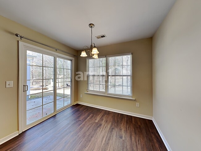 Building Photo - 5145 Chasteal Trail