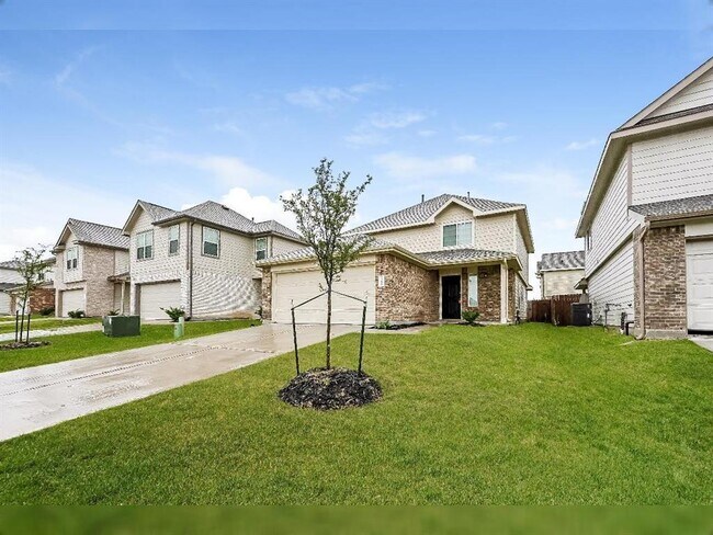 Foto del edificio - 23699 Goodfellow Dr