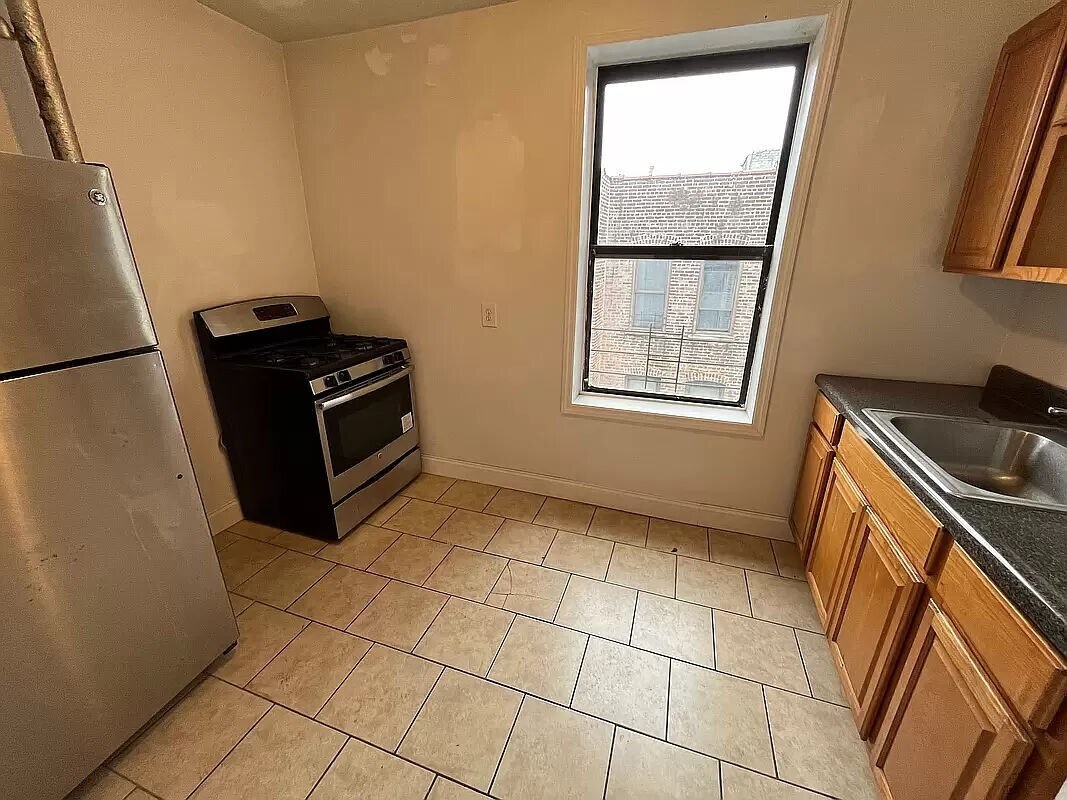 616 Academy St Unit E6, New York, NY 10034 Room for Rent in New York