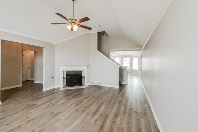 Foto del edificio - 4860 Ridge Walk Ln