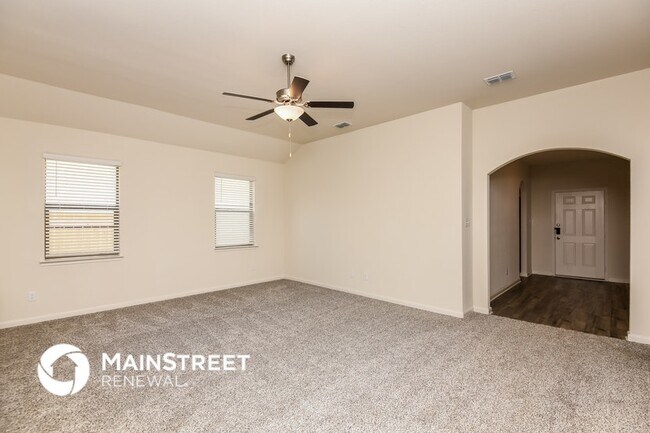 Foto del edificio - 174 Switchback Hl Rd