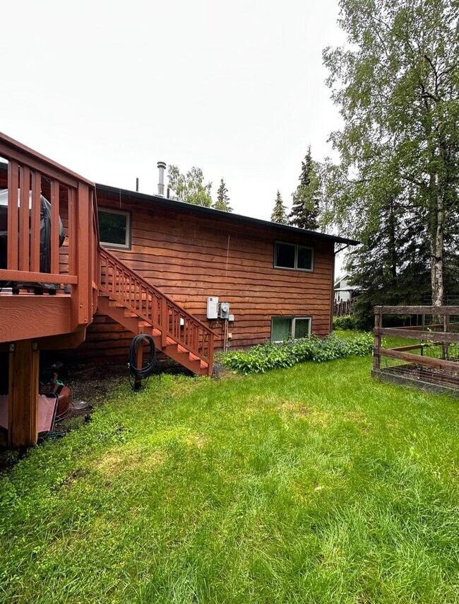 Building Photo - Beautiful South Anchorage Home with Garden