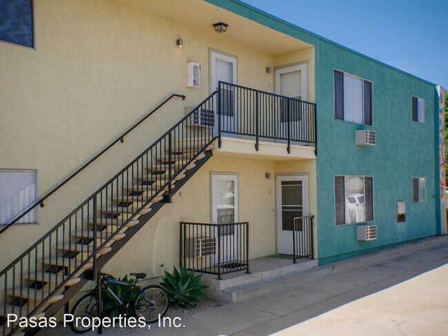 Building Photo - 228 Twin Oaks Ave