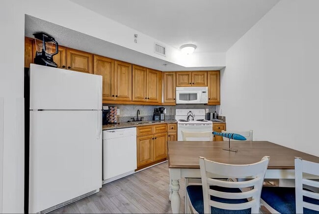 Photo - 7100 N Ocean Blvd (Myrtle Beach, SC) Apartment