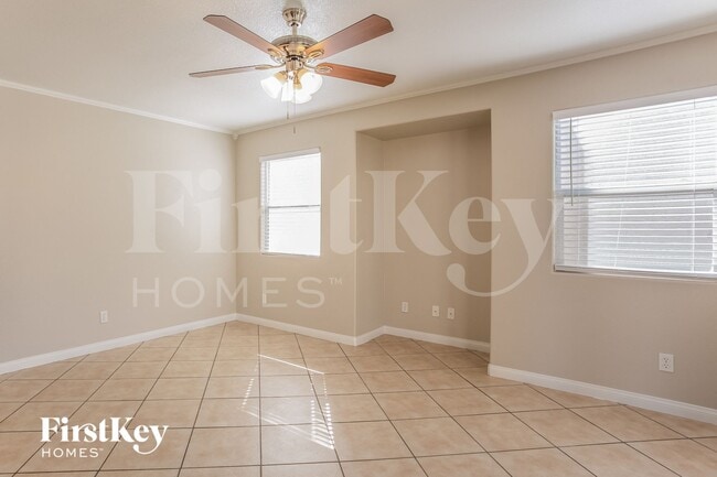 Building Photo - 9360 Willow Meadow Ct