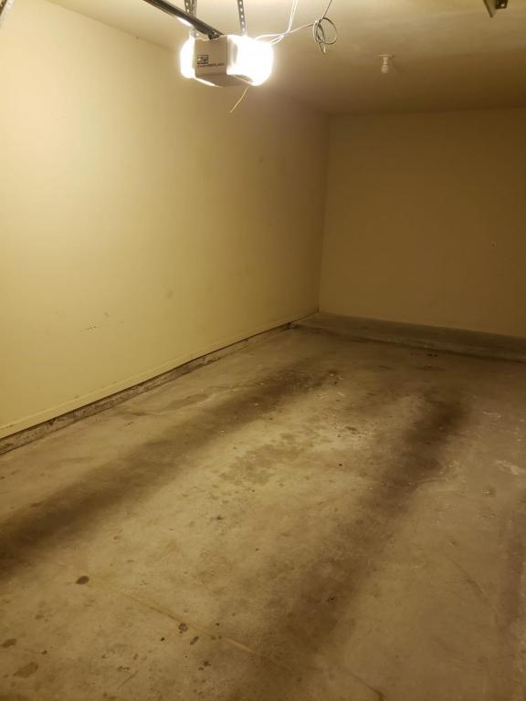 Foto del edificio - 17966 Villa Creek Dr