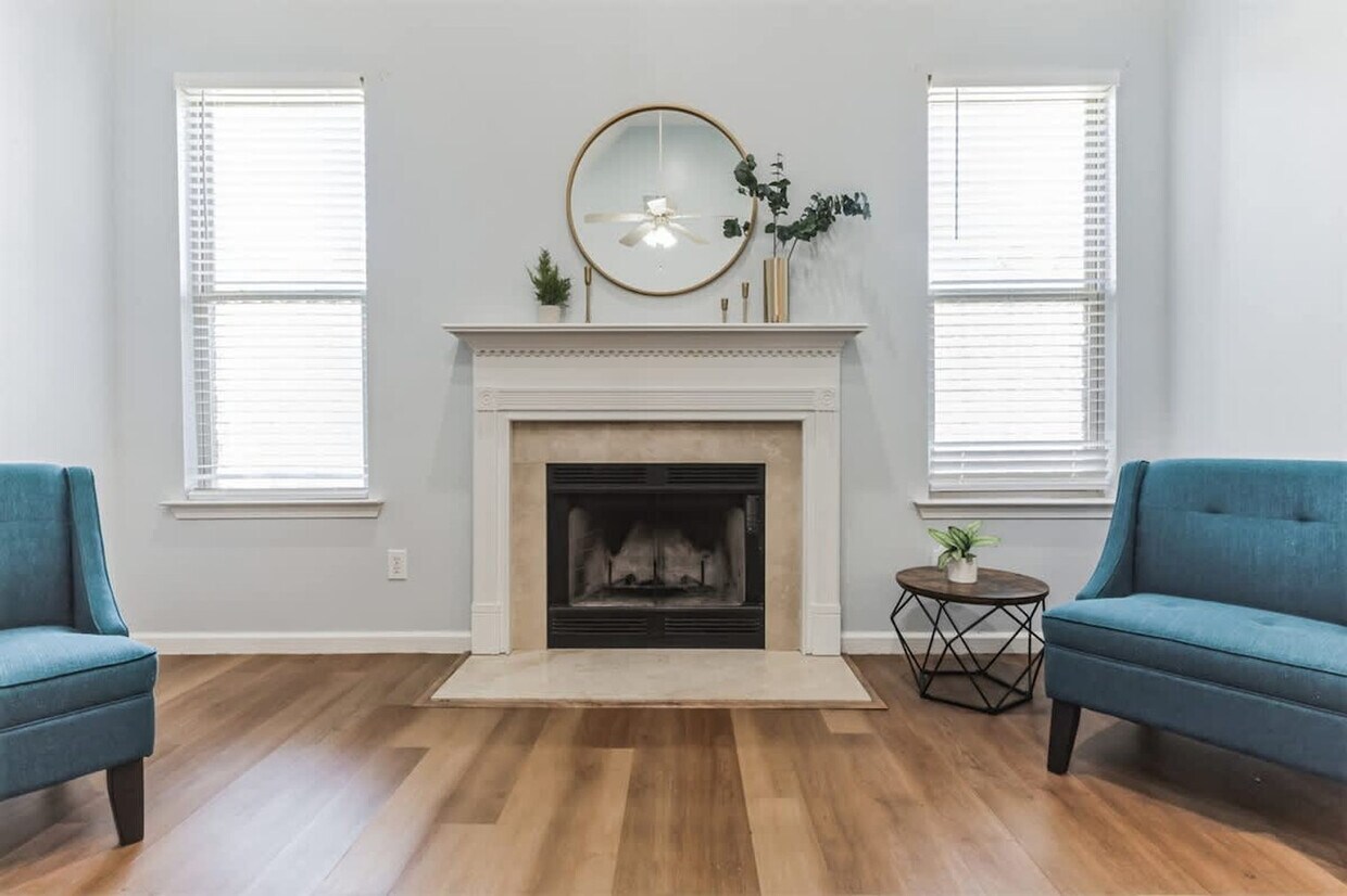 Foto principal - 15881 Elaine Ct