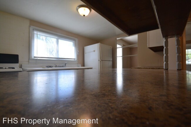 Building Photo - 3 br, 1 bath House - 1522 N Drury Ave
