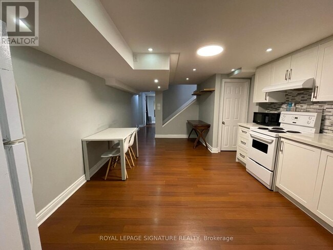 Building Photo - 157 Rouge River Dr