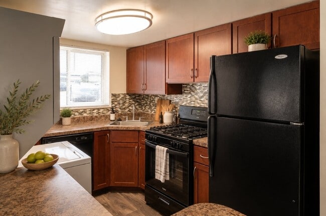 Foto del edificio - Princeton Estates Apartment Homes
