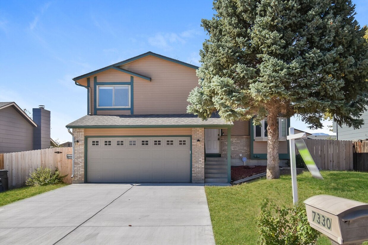 Primary Photo - 7330 Windy Peak Dr