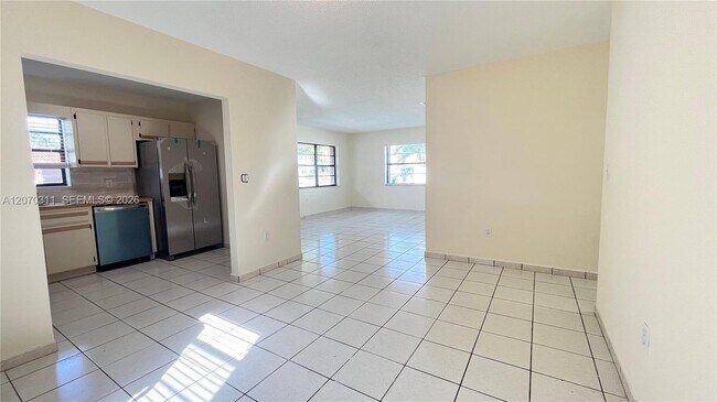 Foto del edificio - 2820 SW 25th St