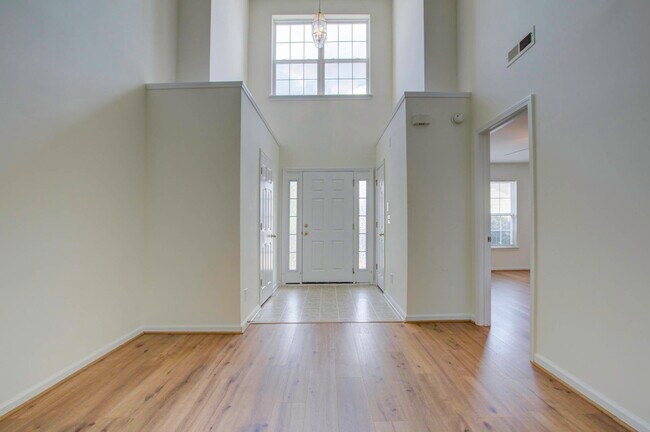 Foto del edificio - 2425 Scholar Ln