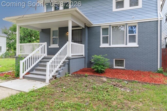 Building Photo - 120 Woodland St