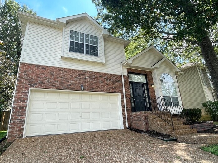 122 Breakwater N, Hendersonville, TN 37075 House Rental in