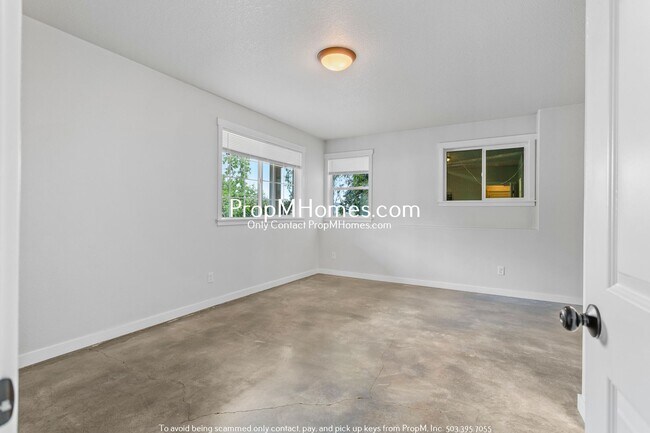 Foto del edificio - Vibrant Four-Bedroom Country Retreat with ...