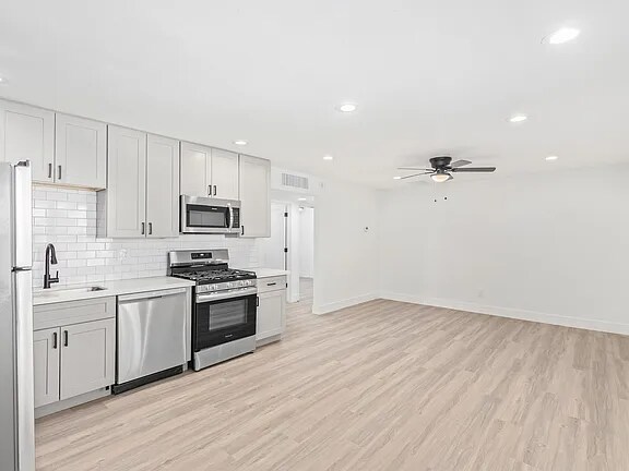 Foto del edificio - 498 N Arizona Ave