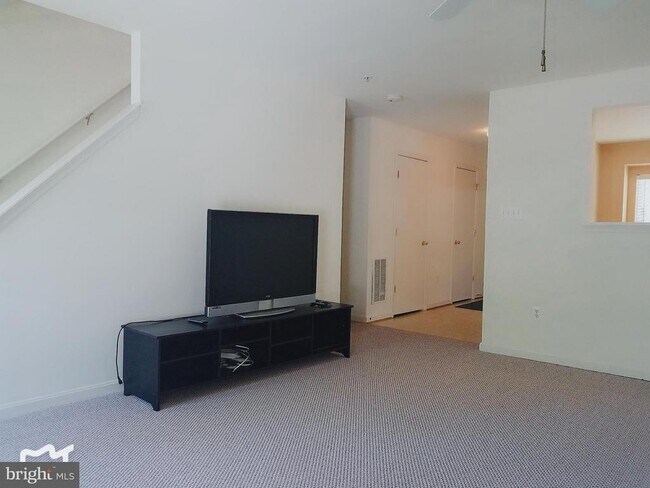 Foto del edificio - 206 Poplar Spring Rd