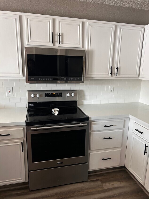 704 Gull Cir, Saginaw, TX 76131 House for Rent in Saginaw, TX