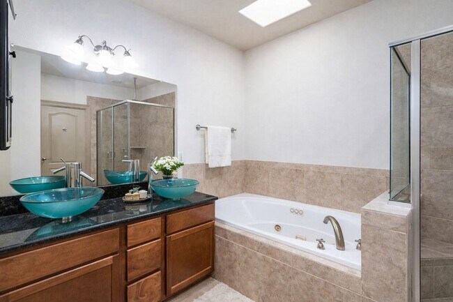 Foto del edificio - 5711 Kiam St