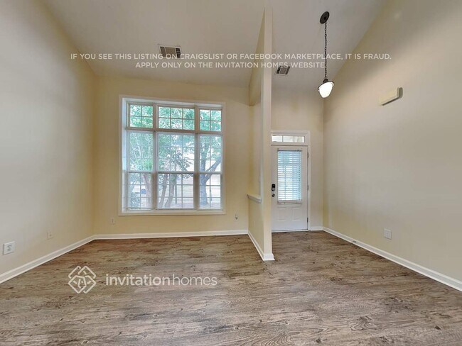 Foto del edificio - 401 Pondweed Dr