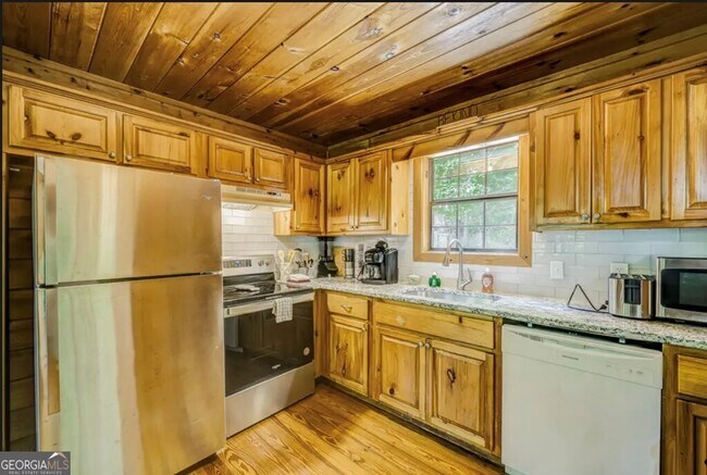 Foto del edificio - 9947 Doublehead Gap Rd